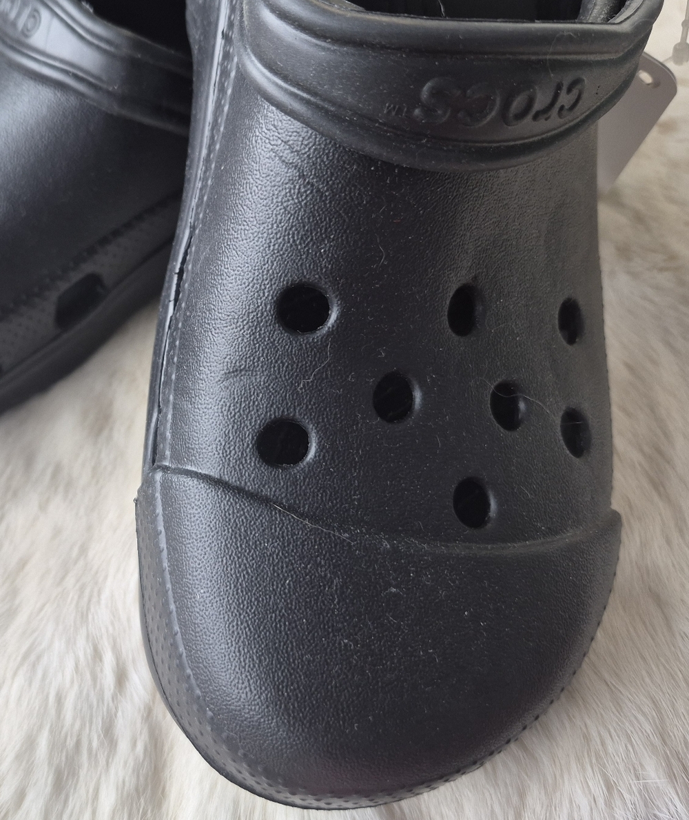 Silver Cloud CROCS Classic Clog in Black Dibetics And Sensitive Feet - Picture 2 of 11